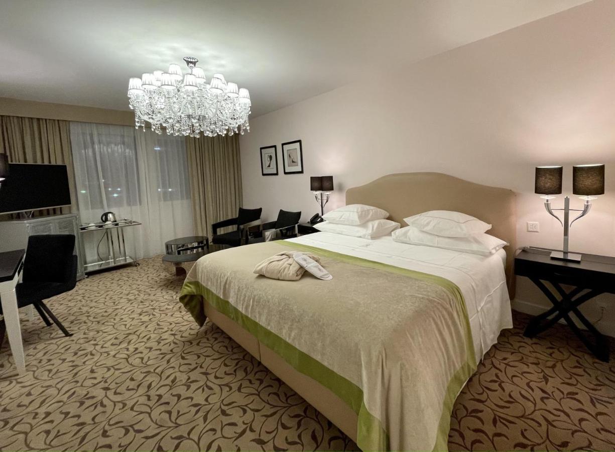 Hotel Adriatica Geneva Ngoại thất bức ảnh