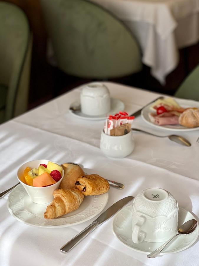 Hotel Adriatica Geneva Ngoại thất bức ảnh